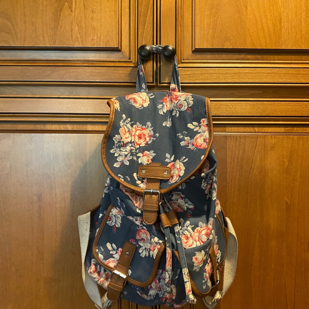 Floral travel backpack